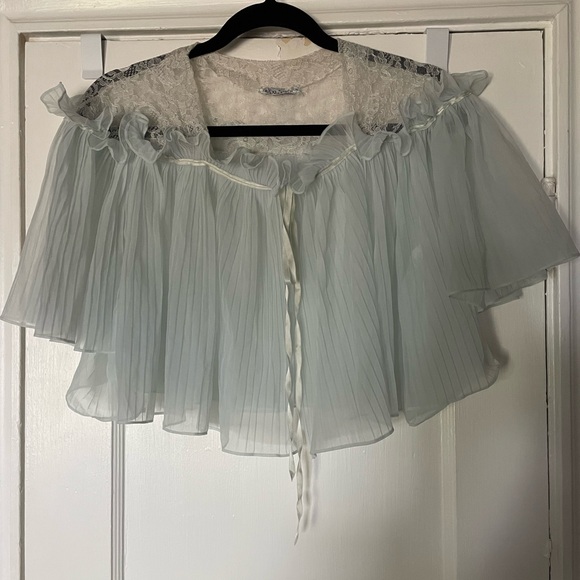 Radcliffe Other - Pale Clue Sheer Lace Caplet